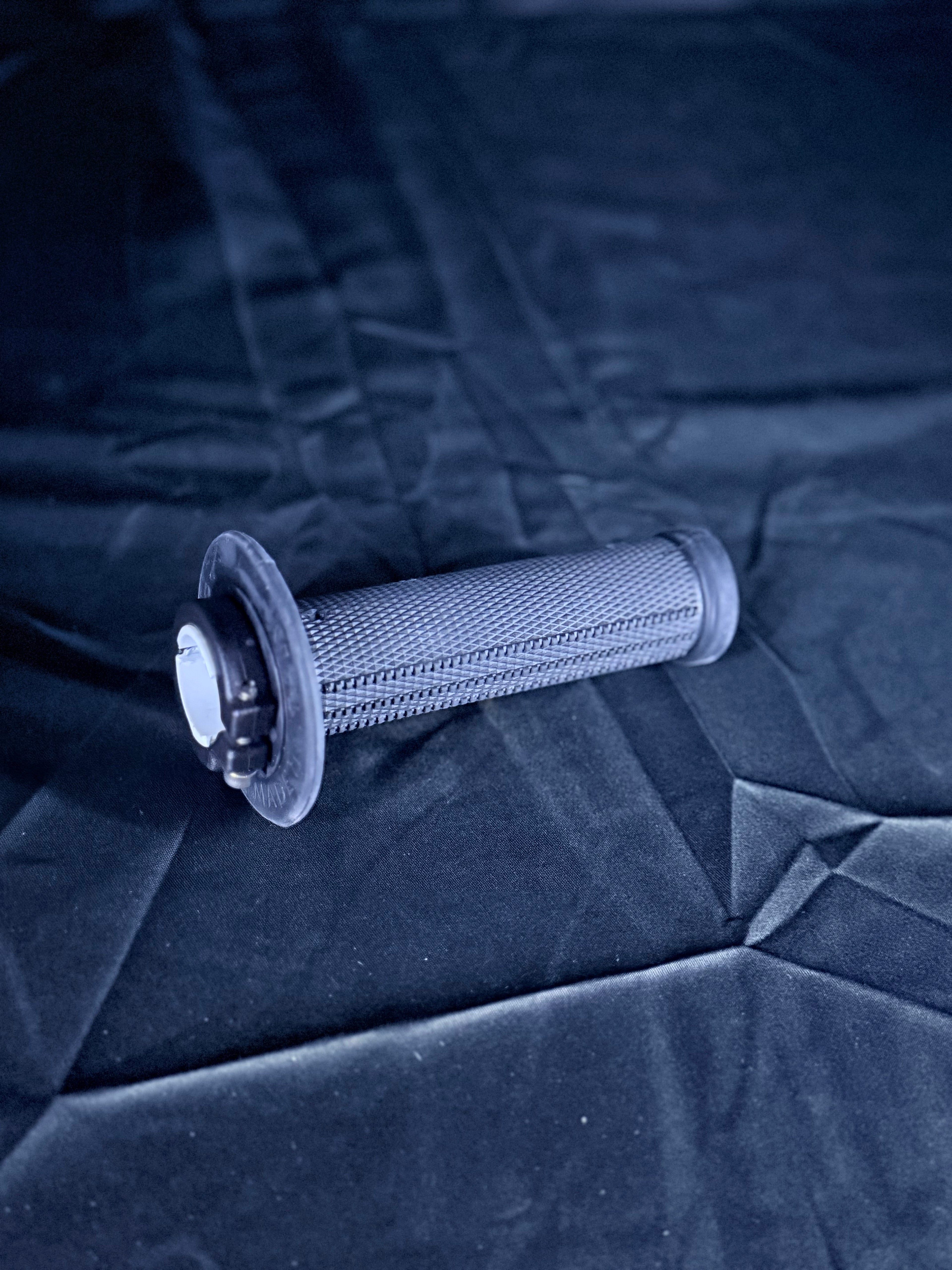 XFUN Grips