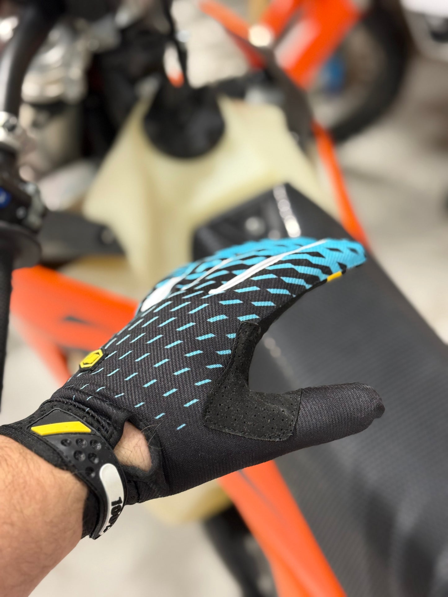 100% Cross/Downhill Handskar Ride Fit