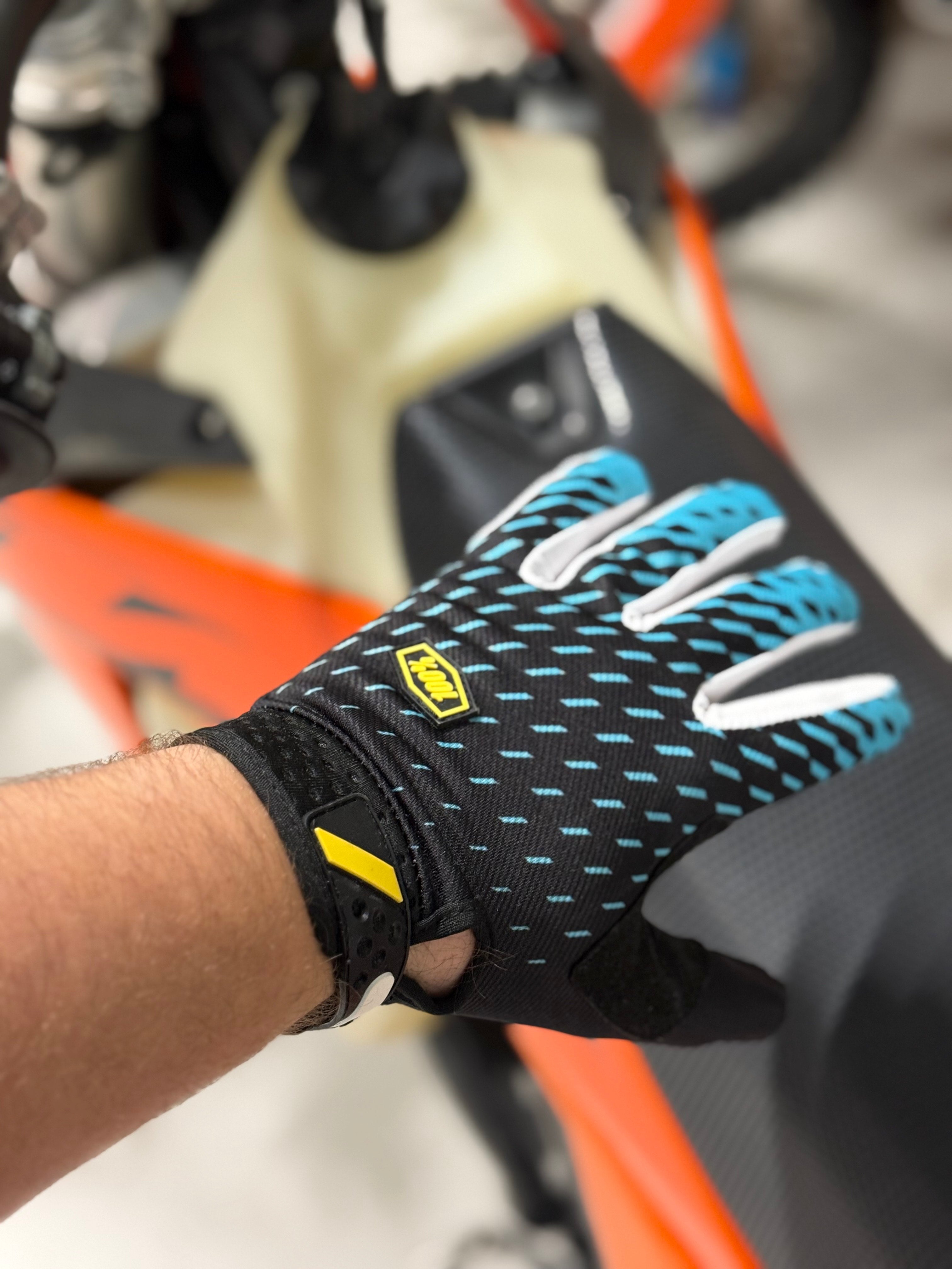 100% Cross/Downhill Handskar Ride Fit