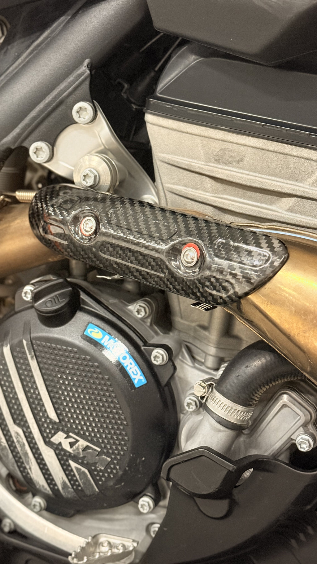 Universal Carbon Exhaust Protection